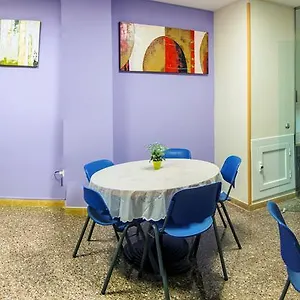  Hostal Residencia Sants España